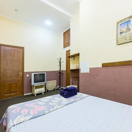 Mini-hotel In The Heart Of אורחן