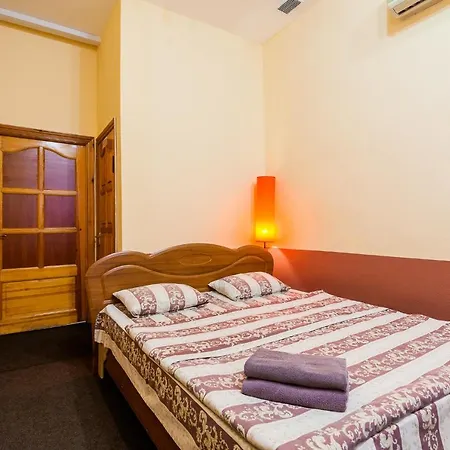 Mini-hotel In The Heart Of 2*