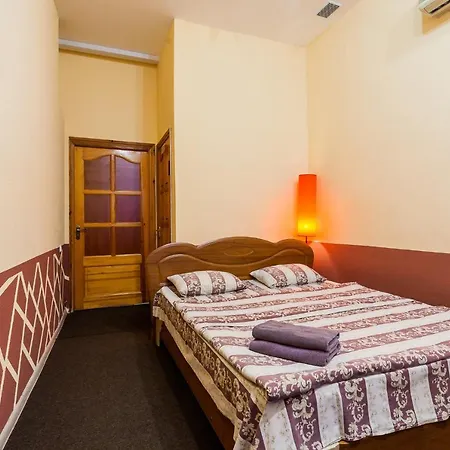 Mini-hotel In The Heart Of 2*