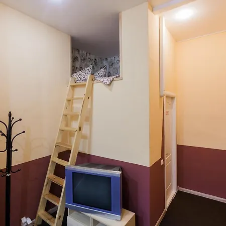 Mini-hotel In The Heart Of אורחן 2*